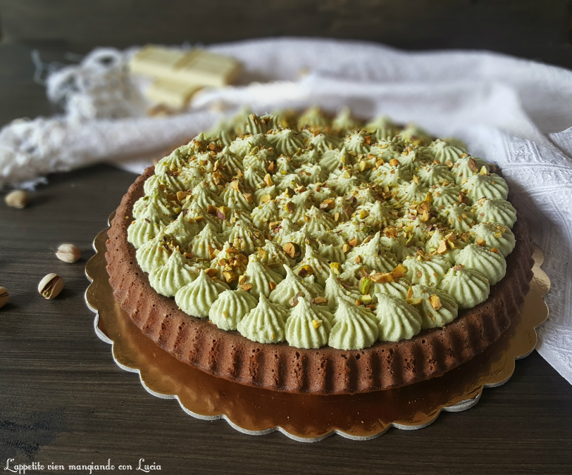 Crostata morbida al cacao con crema al pistacchio