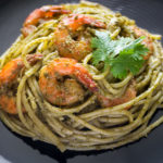 Linguine con gamberi e pesto di pistacchio