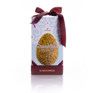 Uovo di Pasqua al cioccolato al latte ricoperto di Granella di Pistacchio - immagine 2