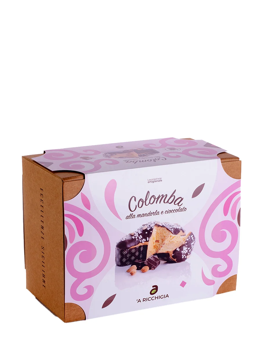 Colomba alla mandorla farcita con crema alla mandorla